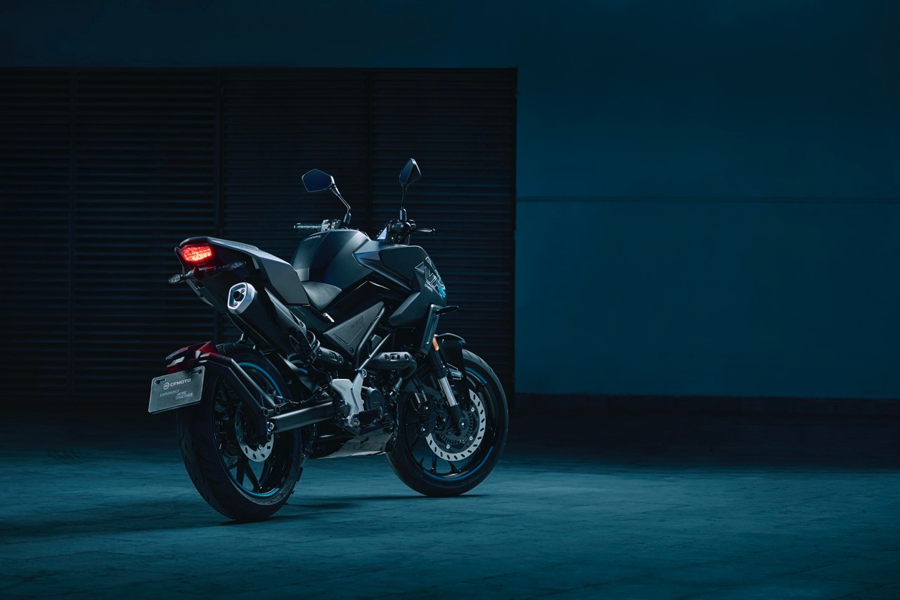 CFMoto 125NK: finalmente una moto per cui vale la pena avere 16 anni 